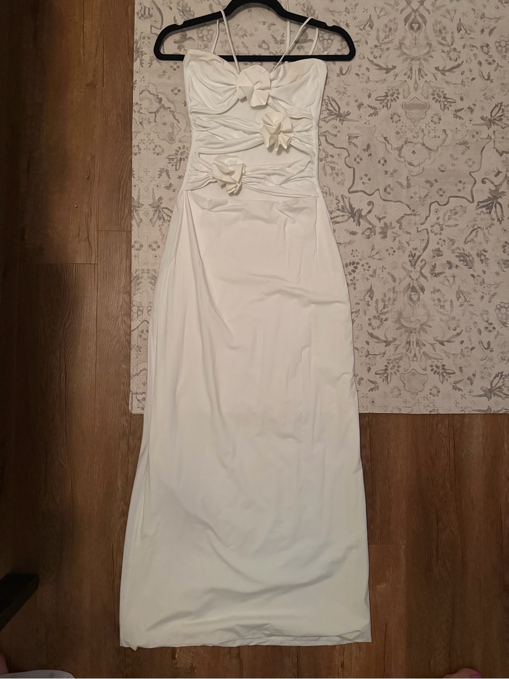 White Strappy Cutout Maxi Dress - Picture 3 of 8
